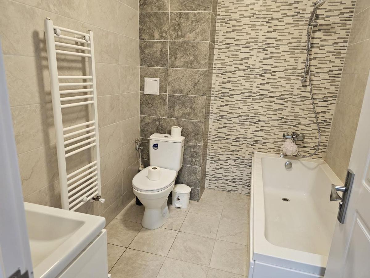 Astero Apartments Premium Accomodation Iasi Exterior photo